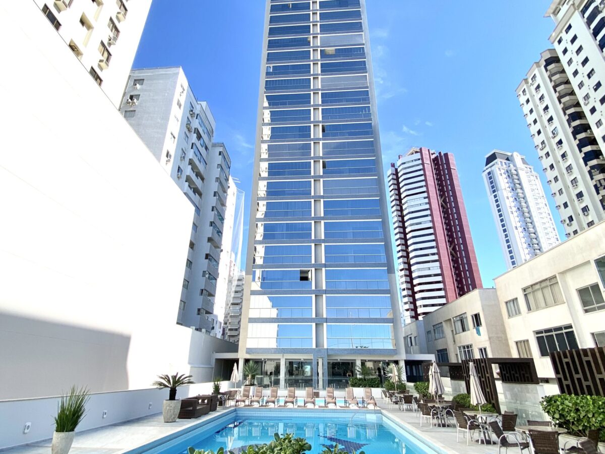 Paraíso - Paraiso - fachada renovada
